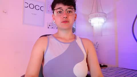 Snapshot of jero_harper1 chatting on September 30, 3:22 pm jero harper1 online show from September 30, 3:22 pm