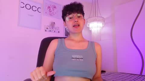 Snapshot of jero_harper1 chatting on September 24, 2:57 pm jero harper1 online show from September 24, 2:57 pm