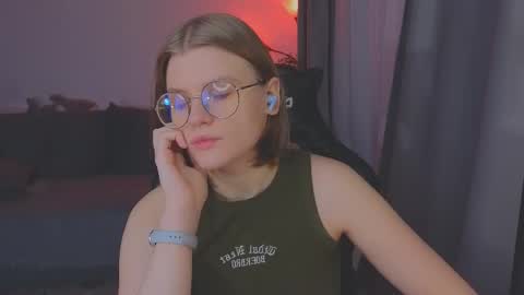  JessieVibes online show from February 8, 3:37 pm