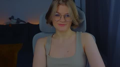 Snapshot of jess0e9 chatting on October 23, 12:39 pm JessieVibes online show from October 23, 12:39 pm