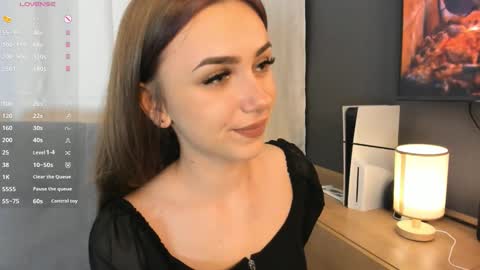 Snapshot of jess_lights chatting on September 11, 9:05 pm Jess online show from September 11, 9:05 pm