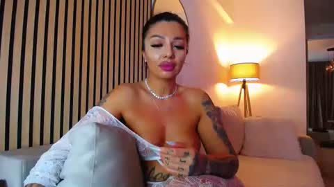 jesse online show from February 5, 12:14 am