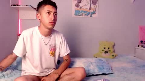 Jess And Rogger independents online show from November 26, 1:52 pm