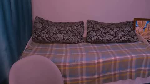 jessica_rabbitt19 online show from January 23, 2:44 am