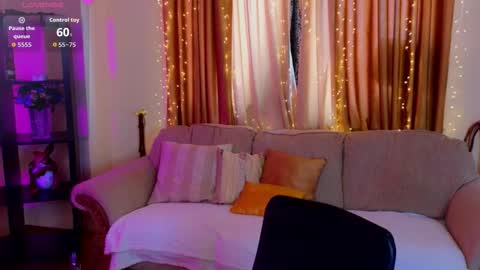 jessicacarties online show from February 5, 4:49 am