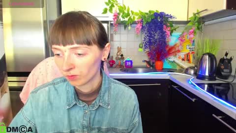 jessicaforris online show from April 13, 7:01 am