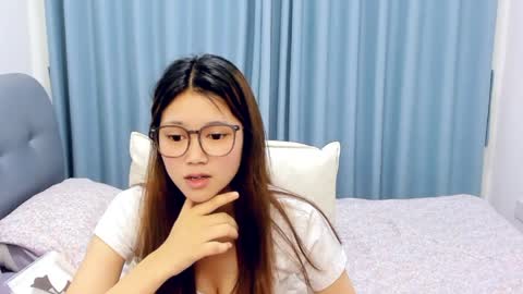 jessicalena online show from May 12, 7:34 pm