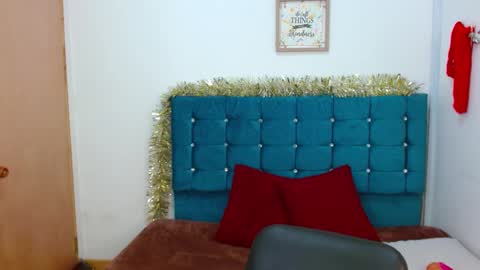 jessicarabbit4 online show from February 28, 11:45 pm