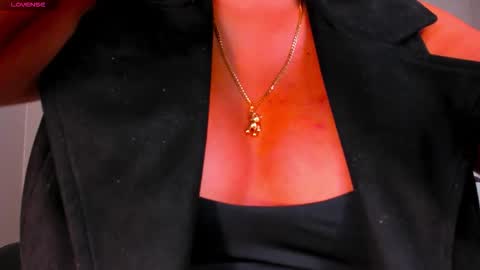 JESS online show from October 9, 9:48 am