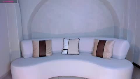 JESS online show from October 14, 9:34 am