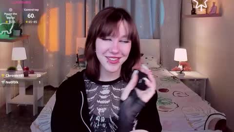 jessiefrost online show from November 18, 10:02 pm