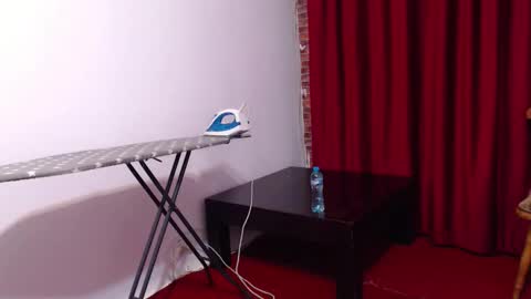 jessiestar3 online show from November 17, 2:47 am