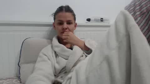 jessieryan online show from October 16, 2:55 am