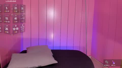 Jessy Morgan online show from September 27, 5:05 am