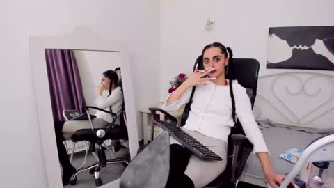 Jessy online show from February 26, 4:05 pm