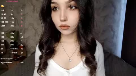 I am Gina ntmu Lets hit 10 Thumbs Up together online show from April 19, 6:47 am