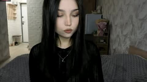 I am Gina ntmu Lets hit 10 Thumbs Up together online show from June 6, 7:03 am