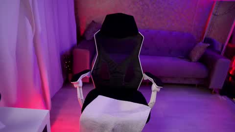 Jeyssy also Andra  online show from February 9, 5:40 am