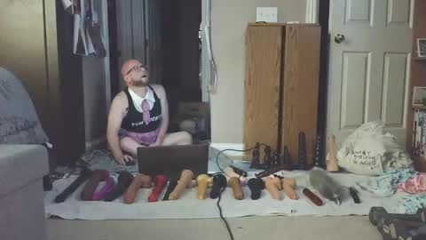 Nasty Cumslut online show from February 3, 1:19 am