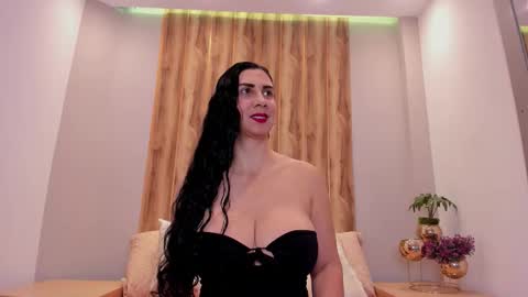 jhasly online show from January 8, 12:00 pm