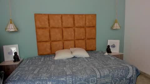 Jheider R. online show from September 22, 12:42 pm