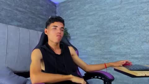 Jhohan Fox online show from November 12, 8:05 am