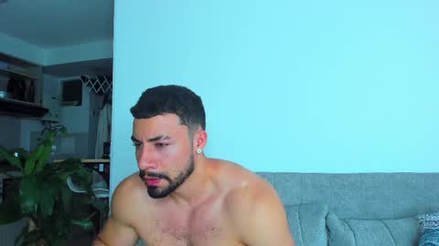 Jhojan Strong  online show from March 30, 9:59 pm