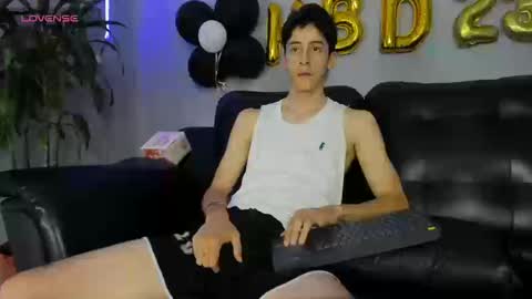 Snapshot of jhon_snow__ chatting on September 12, 2:08 pm Jhon online show from September 12, 2:08 pm