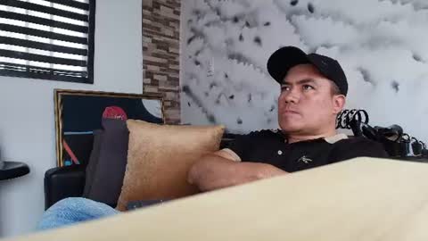 jhonatan_morales_s online show from July 23, 10:07 pm