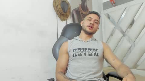 Snapshot of jhonny_flames7 chatting on February 3, 3:53 am jhonny online show from February 3, 3:53 am