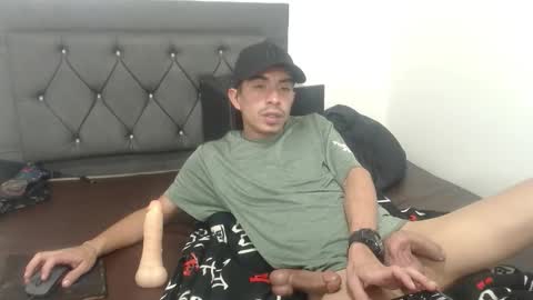 jhonny_k online show from December 18, 1:45 am