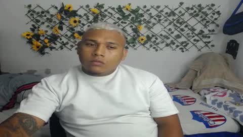 jhonny_marin online show from October 26, 3:18 am