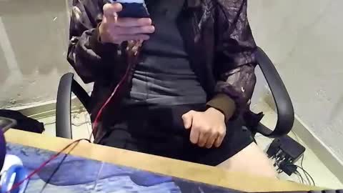 jhonnygoldendick online show from December 4, 8:39 am