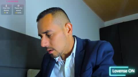 Jhony Alzate online show from November 10, 1:08 am