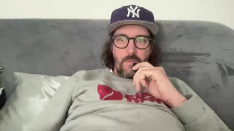 Snapshot of jimboo400 chatting on October 13, 12:40 pm jimboo400 online show from October 13, 12:40 pm