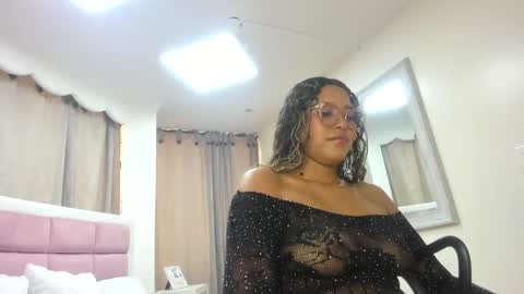 Snapshot of jimena_bell chatting on October 12, 2:20 pm Jimena online show from October 12, 2:20 pm