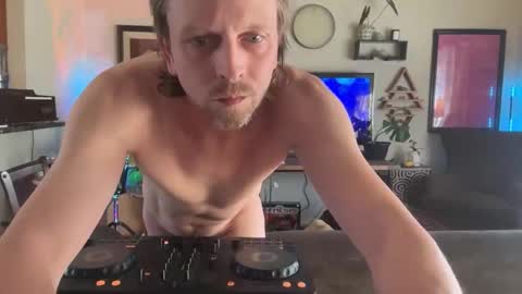 jimmy207815881 online show from November 11, 7:05 pm