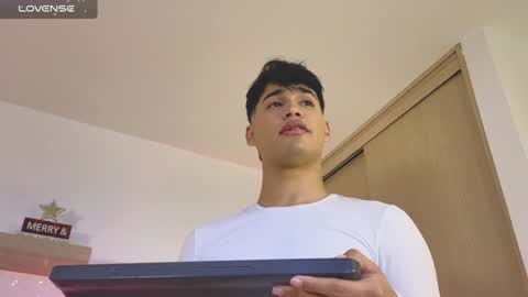 Jimmy Leeh online show from December 24, 12:00 am