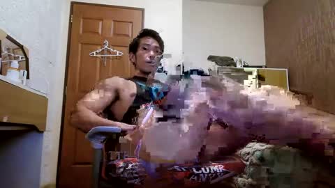 Snapshot of jiordano101 chatting on February 25, 2:04 pm Jiordano asian bigcock muscles fitness online show from February 25, 2:04 pm