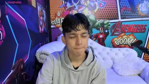 Snapshot of jisus_cat chatting on February 11, 12:47 pm Jisus online show from February 11, 12:47 pm