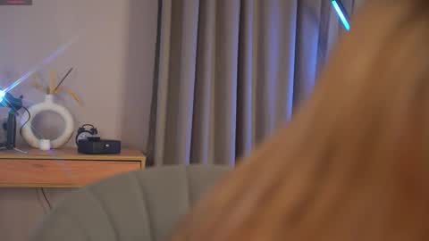 Jenny online show from December 23, 8:20 am