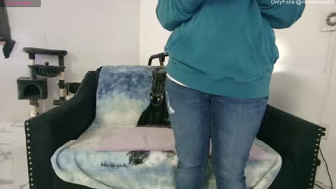 Nicole  Allen online show from December 27, 1:00 am