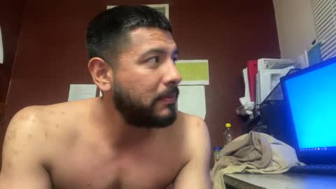 jjuarez5409 online show from February 15, 7:51 am