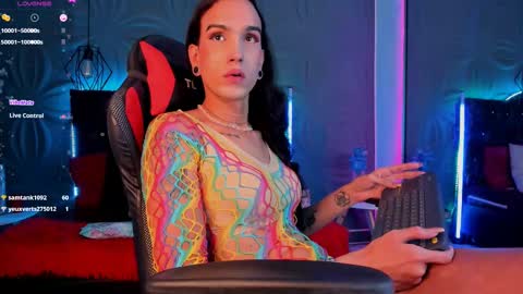 Snapshot of joaisaza chatting on February 27, 5:18 am Joa Isaza     online show from February 27, 5:18 am