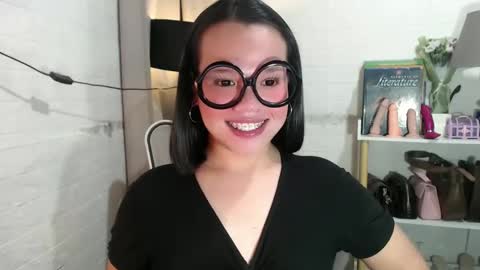 Snapshot of joanagorgeous chatting on March 9, 12:42 am Joana online show from March 9, 12:42 am