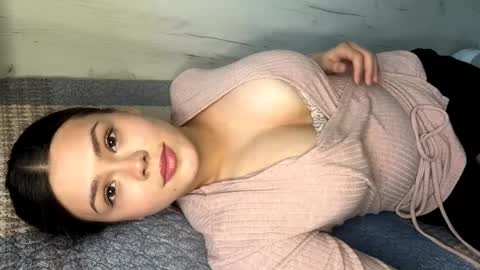 Mila online show from May 6, 11:27 am