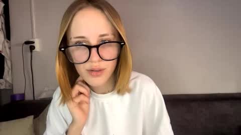 Sasha online show from February 9, 10:30 am