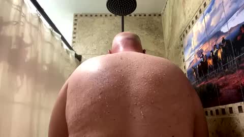 Snapshot of john40a chatting on January 6, 2:58 am John online show from January 6, 2:58 am