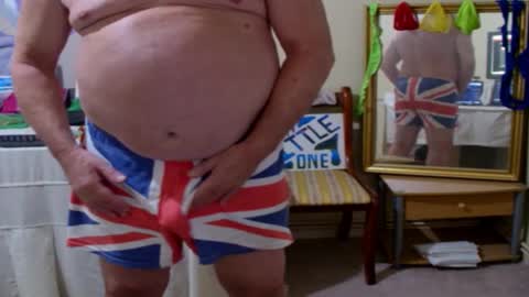 JOHN online show from September 27, 6:49 pm