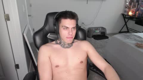 JAXX online show from May 19, 6:37 pm